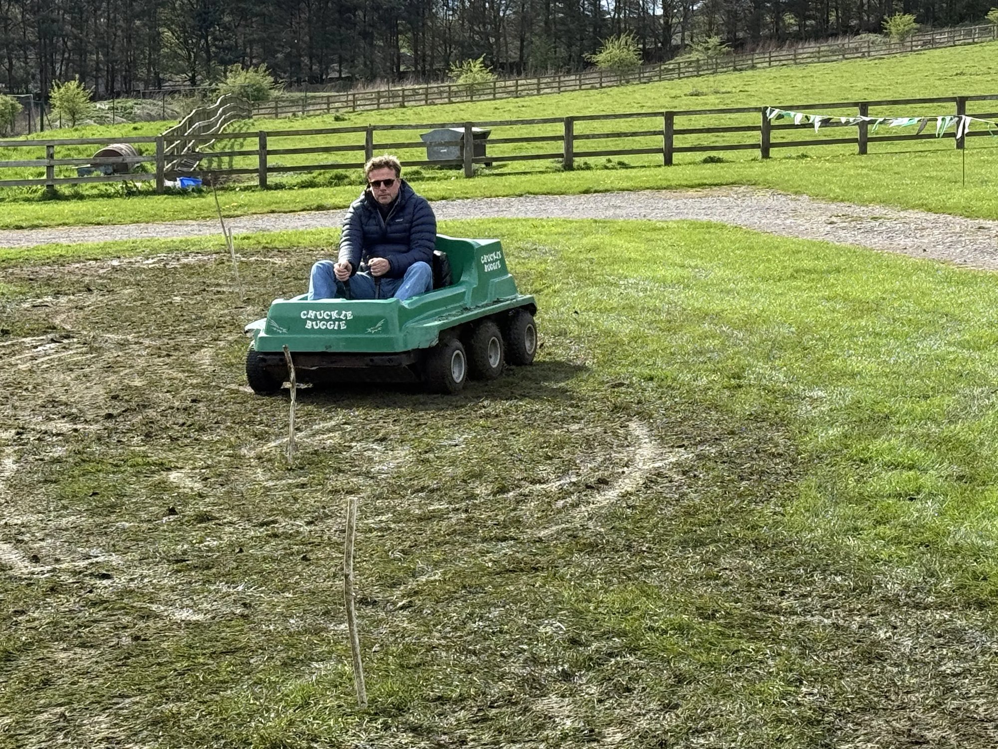 Chuckle Buggies being driven at an LMS event, photo 12