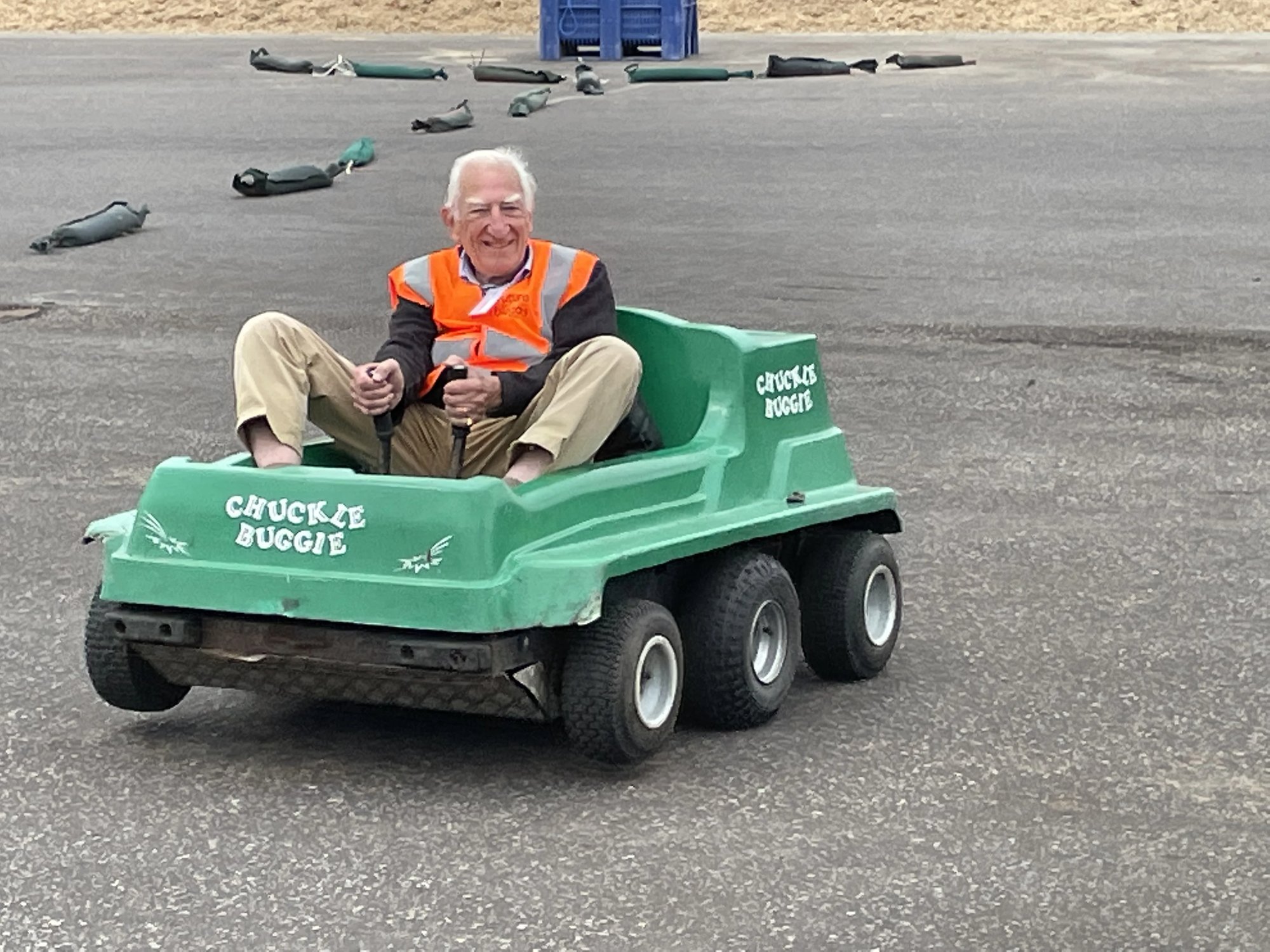 Chuckle Buggies being driven at an LMS event, photo 8