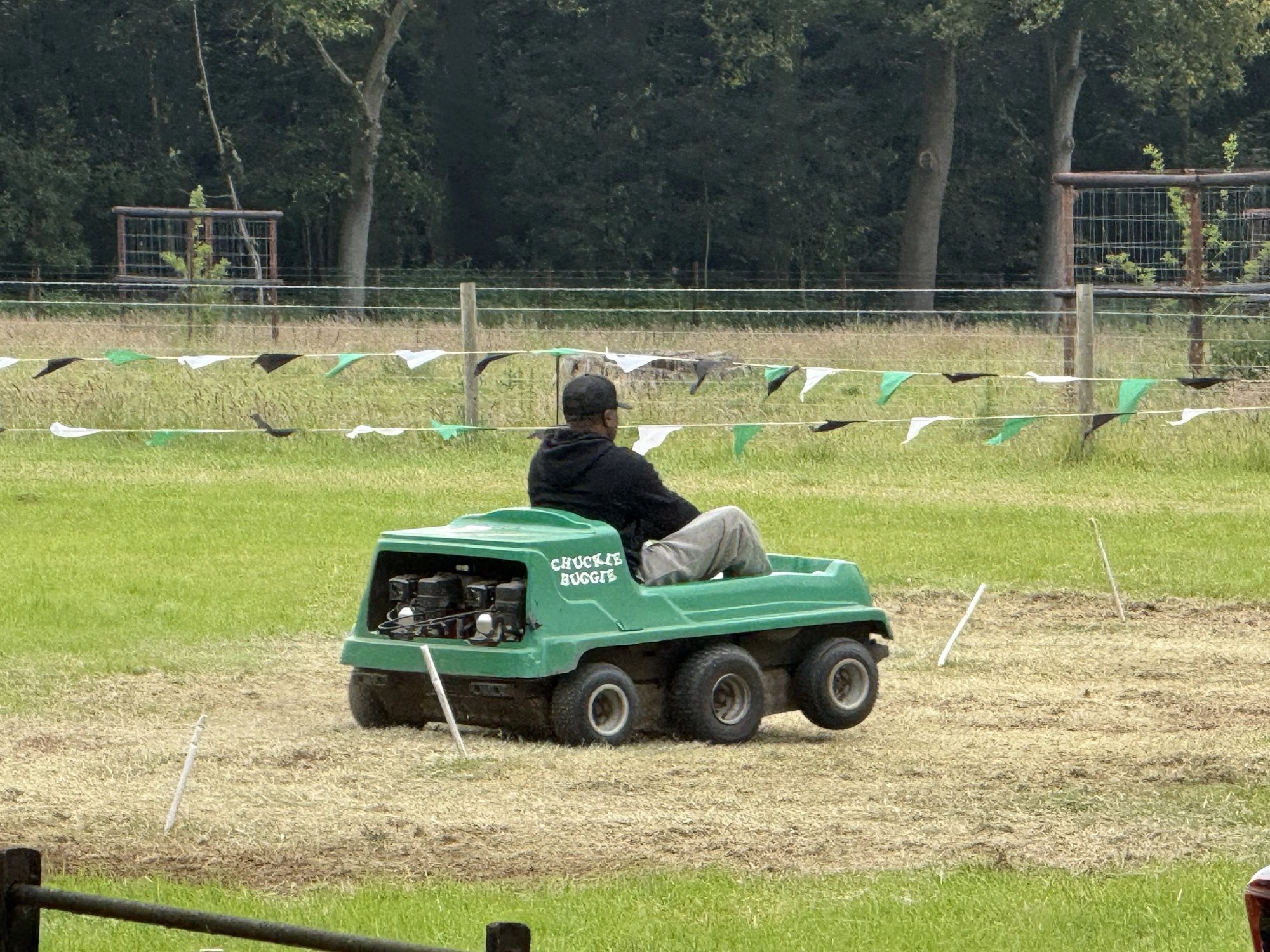 Chuckle Buggies being driven at an LMS event, photo 2
