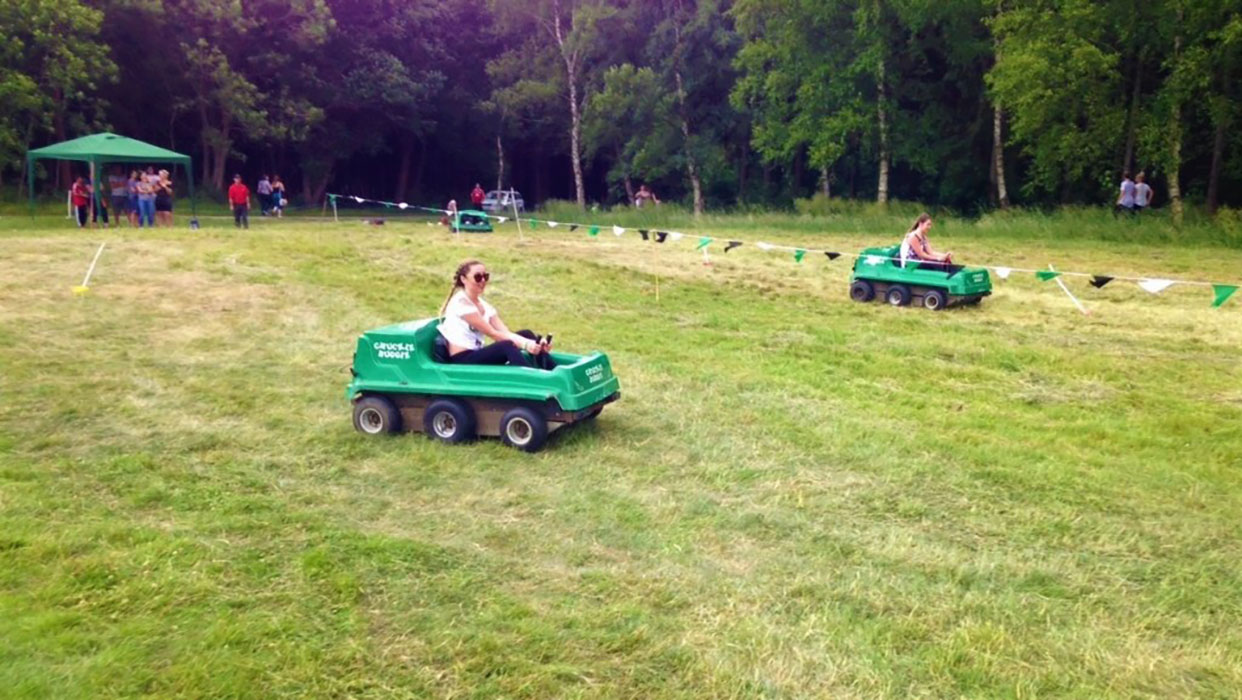Chuckle Buggies being driven at an LMS event, photo 7